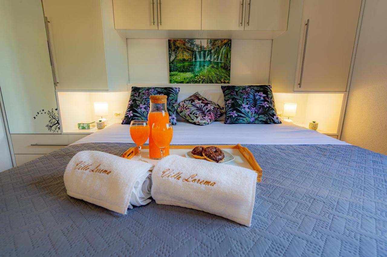 Villa Lorema-Pet Friendly On 5000 Sqm Garden,Pool, Jacuzzi, Billiard&Ps5 Sveti Filip i Jakov Extérieur photo